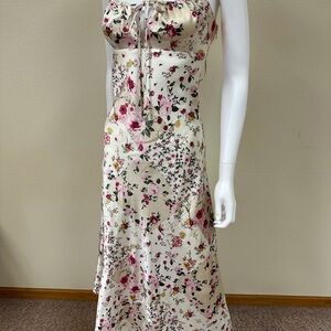 Forever 21 Pink and Cream Floral Maxi Dress